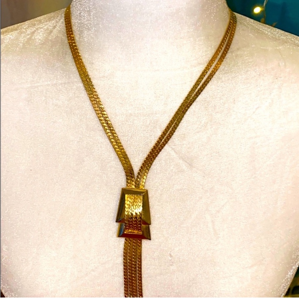 N316 Vintage goldtone tassel necklace